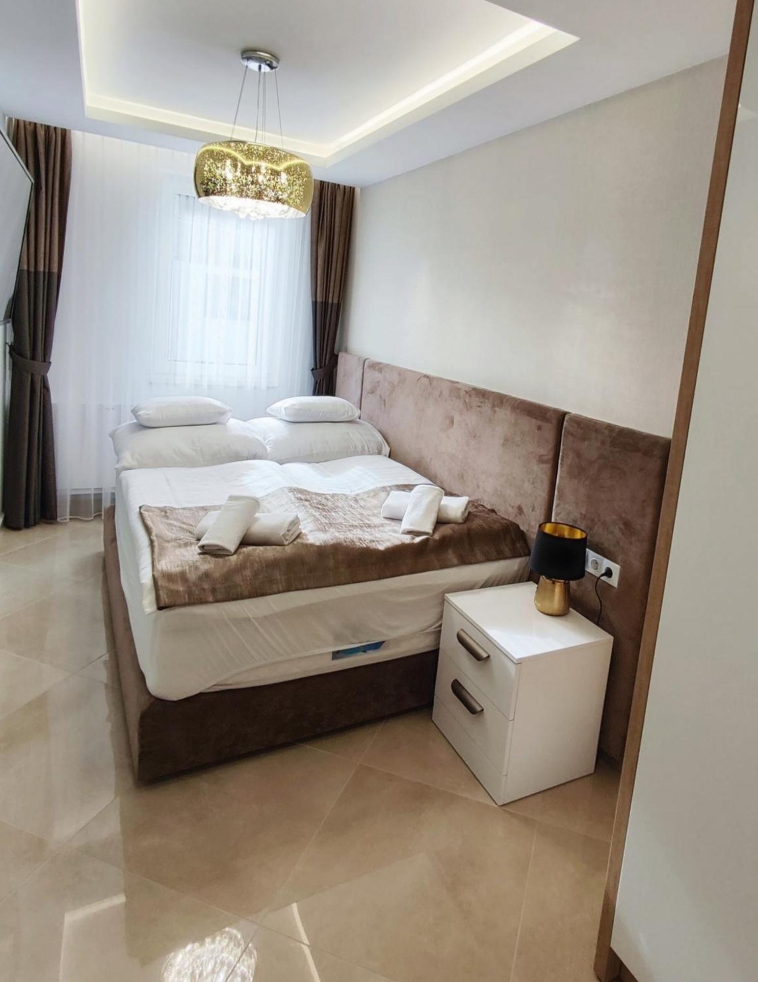 Royal Liberty Apartment เคสเท ภายนอก รูปภาพ