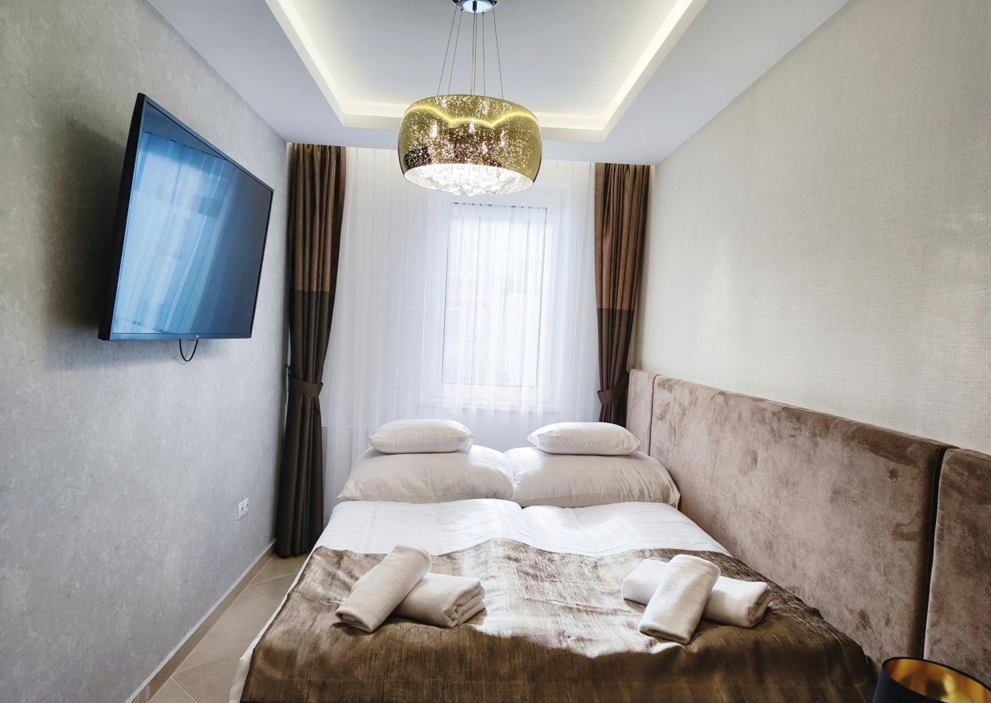 Royal Liberty Apartment เคสเท ภายนอก รูปภาพ